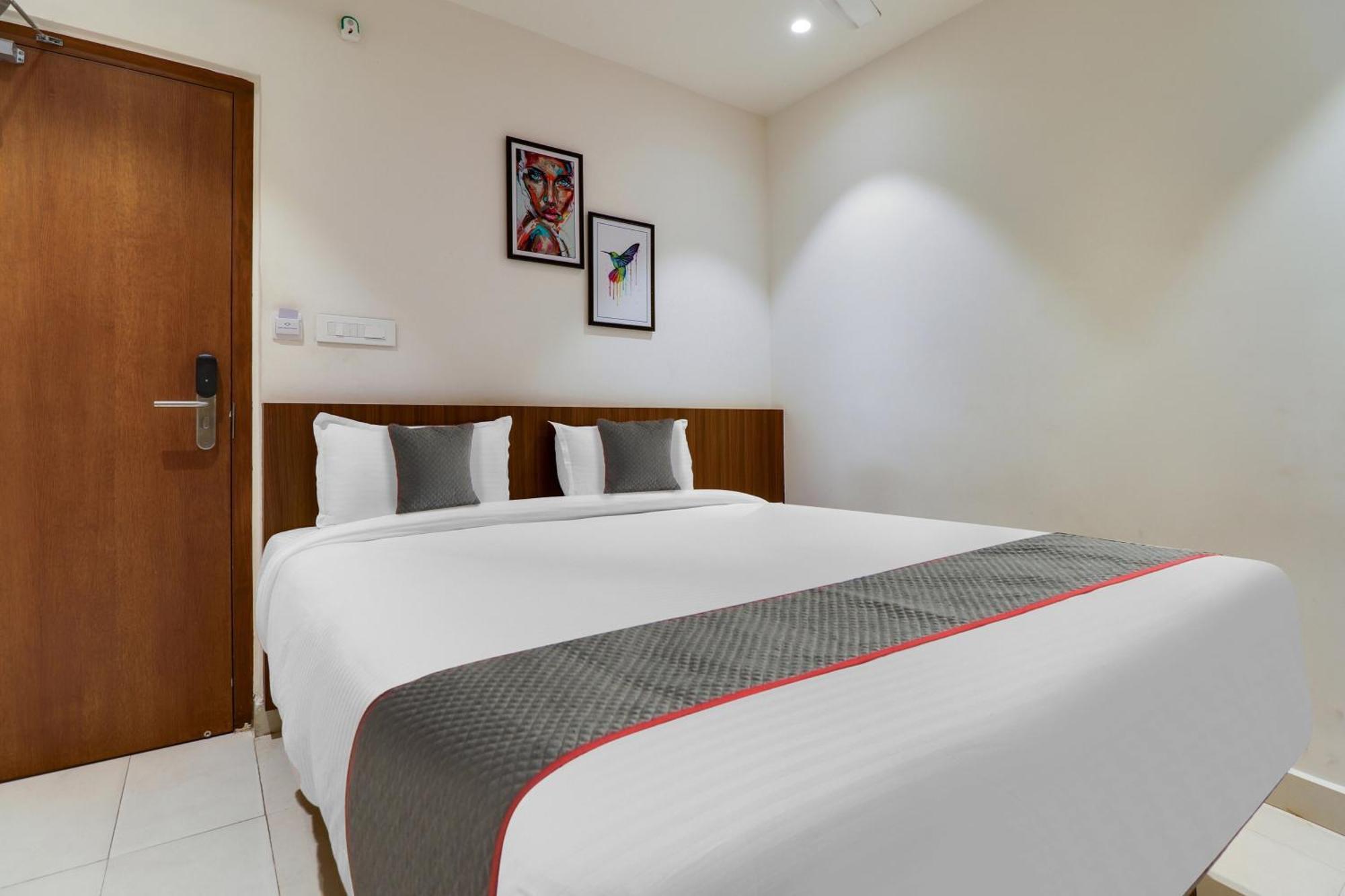 Super Townhouse Rcc Lamps Hotel Visakhapatnam Exterior photo